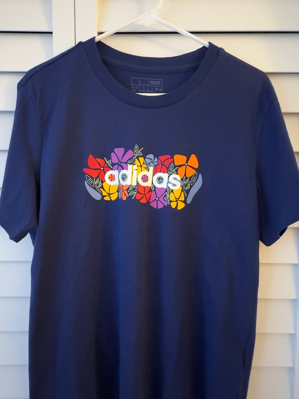 adidas • Floral graphic t-shirt
